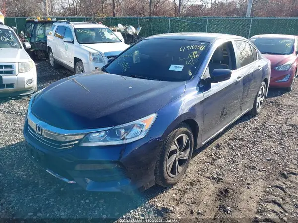1HGCR2F38HA166502 2017 HONDA ACCORD - Image 2
