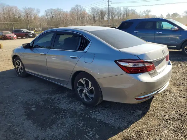1HGCR2F38HA169206 2017 HONDA ACCORD - Image 2