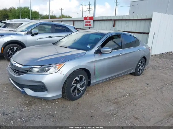 1HGCR2F38HA177208 2017 HONDA ACCORD - Image 2