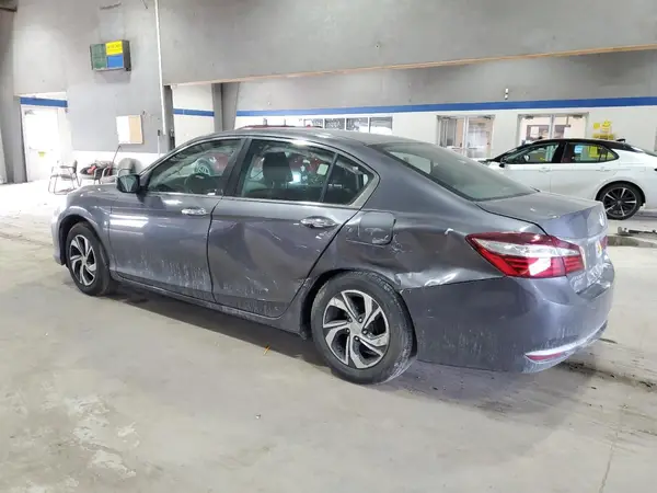 1HGCR2F38HA179427 2017 HONDA ACCORD - Image 2