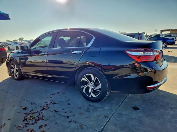 1HGCR2F38HA183137 2017 HONDA ACCORD - Image 2