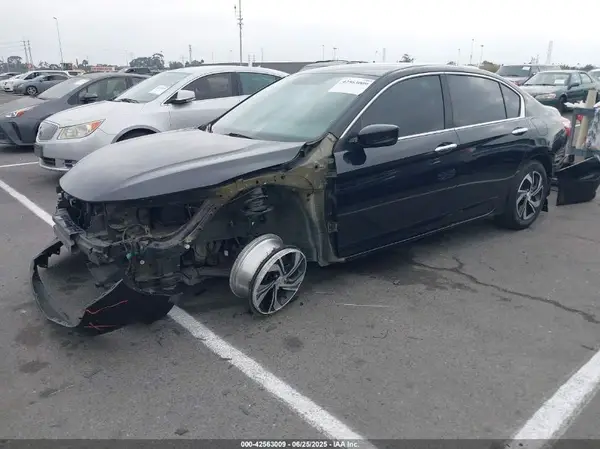 1HGCR2F38HA184756 2017 HONDA ACCORD - Image 2