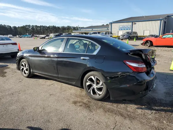 1HGCR2F38HA208442 2017 HONDA ACCORD - Image 2