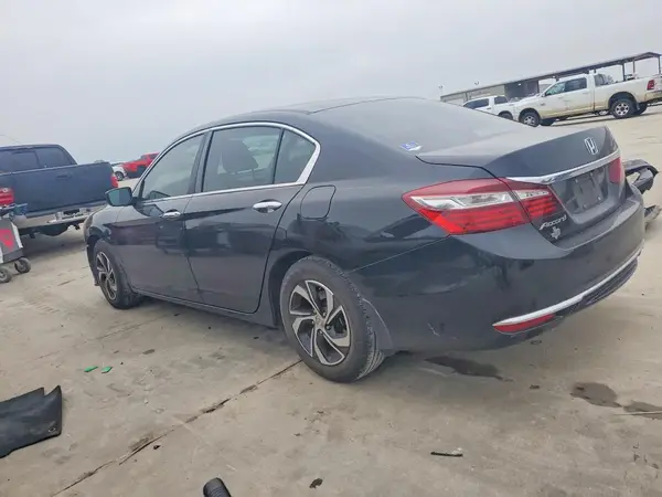 1HGCR2F38HA208456 2017 HONDA ACCORD - Image 2