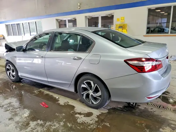 1HGCR2F38HA213740 2017 HONDA ACCORD - Image 2
