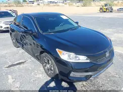 1HGCR2F38HA226195 2017 HONDA ACCORD