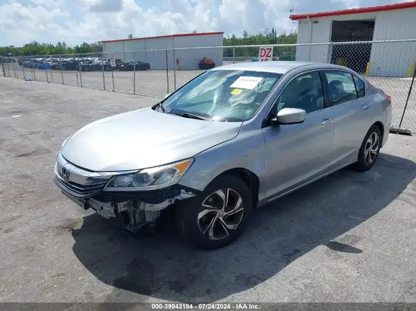 1HGCR2F38HA246267 2017 HONDA ACCORD - Image 2