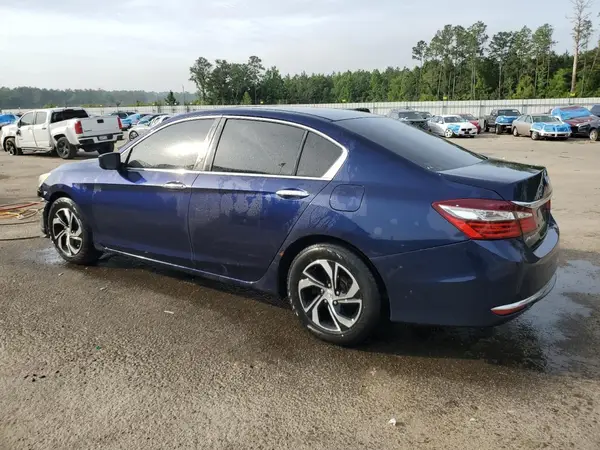 1HGCR2F38HA246558 2017 HONDA ACCORD - Image 2