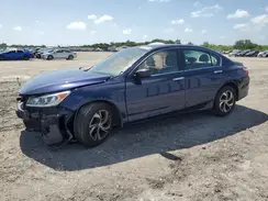 1HGCR2F38HA251579 2017 HONDA ACCORD