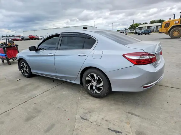 1HGCR2F38HA253056 2017 HONDA ACCORD - Image 2