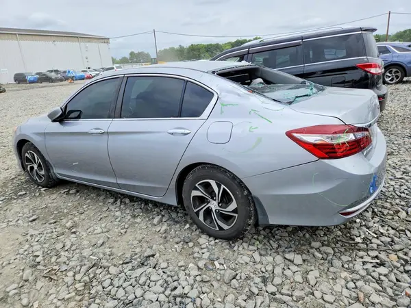 1HGCR2F38HA258130 2017 HONDA ACCORD - Image 2