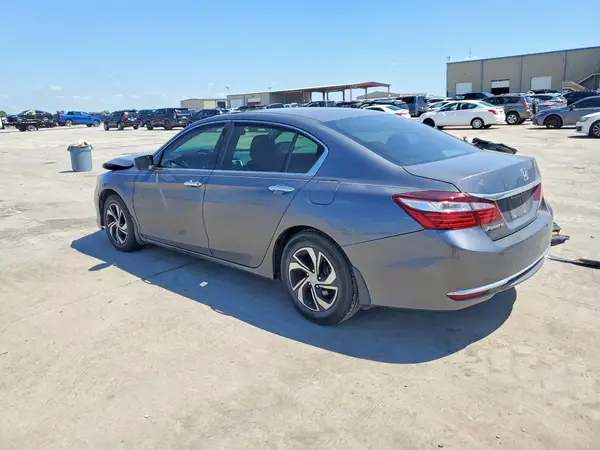1HGCR2F38HA266373 2017 HONDA ACCORD - Image 2