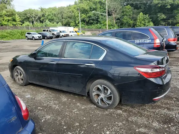 1HGCR2F38HA266941 2017 HONDA ACCORD - Image 2