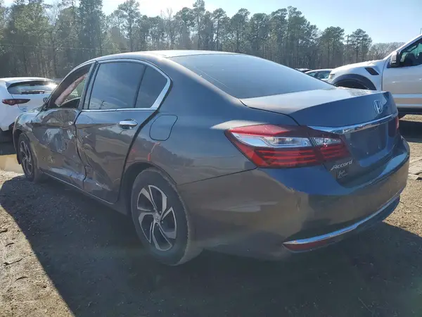 1HGCR2F38HA286316 2017 HONDA ACCORD - Image 2