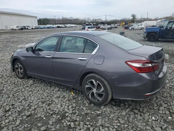1HGCR2F38HA287062 2017 HONDA ACCORD - Image 2