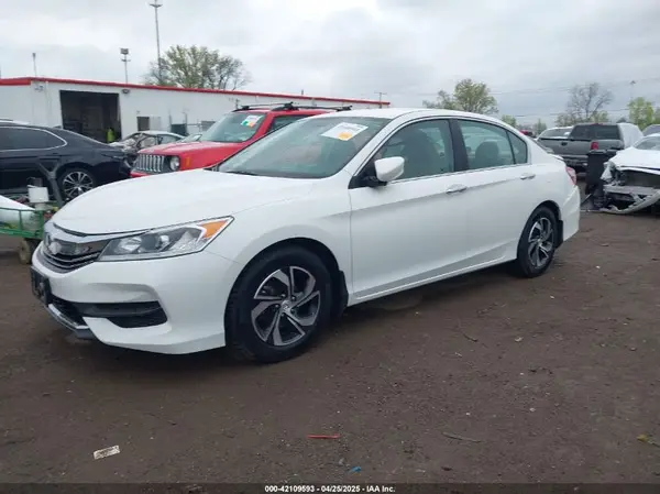 1HGCR2F38HA293427 2017 HONDA ACCORD - Image 2