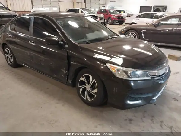 1HGCR2F38HA294643 2017 HONDA ACCORD - Image 1