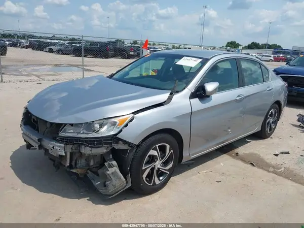 1HGCR2F38HA296392 2017 HONDA ACCORD - Image 2