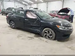1HGCR2F38HA304605 2017 HONDA ACCORD