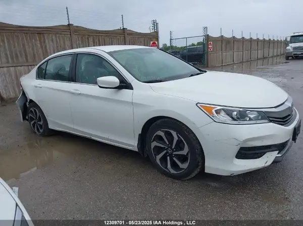 1HGCR2F38HA806174 2017 HONDA ACCORD - Image 1