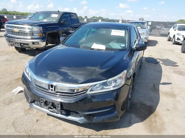 1HGCR2F39GA054712 2016 HONDA ACCORD - Image 2