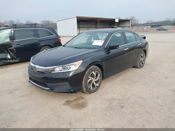 1HGCR2F39GA129974 2016 HONDA ACCORD - Image 2