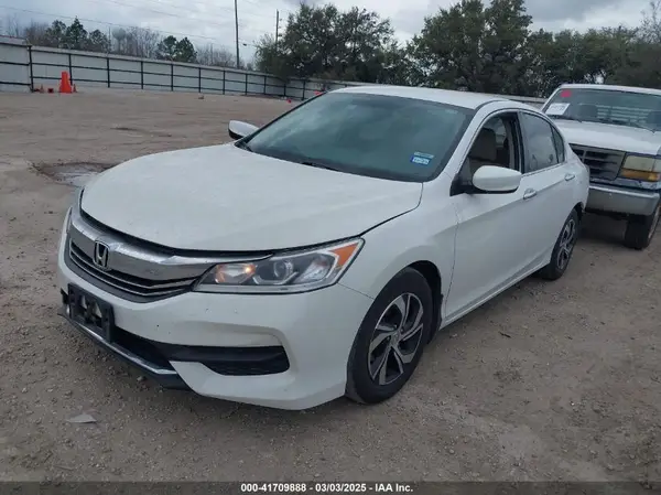 1HGCR2F39HA001378 2017 HONDA ACCORD - Image 2