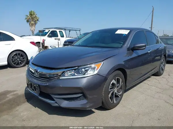 1HGCR2F39HA014289 2017 HONDA ACCORD - Image 2