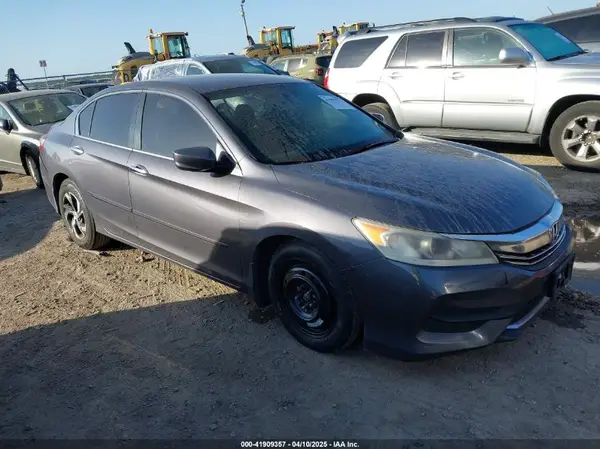 1HGCR2F39HA039094 2017 HONDA ACCORD - Image 1