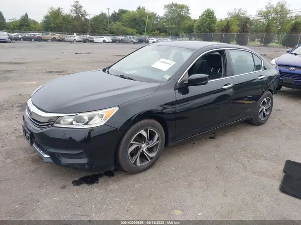 1HGCR2F39HA040472 2017 HONDA ACCORD - Image 2