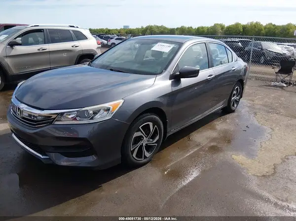 1HGCR2F39HA052878 2017 HONDA ACCORD - Image 2