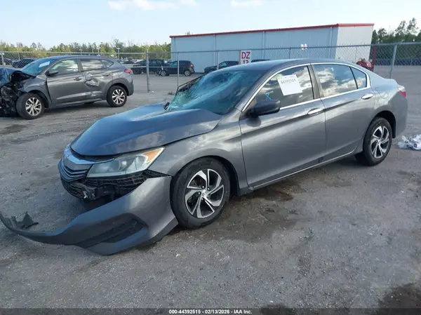 1HGCR2F39HA066490 2017 HONDA ACCORD - Image 2