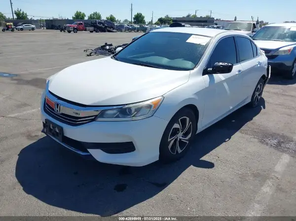 1HGCR2F39HA096637 2017 HONDA ACCORD - Image 2