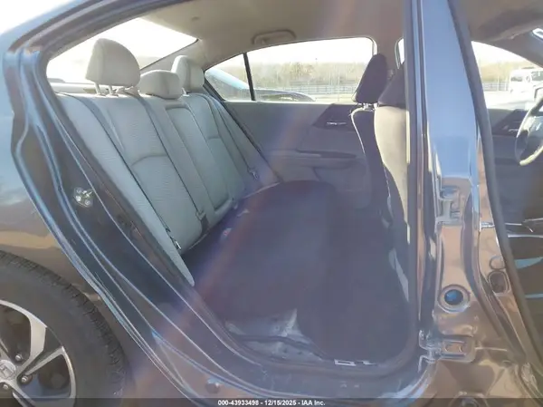 1HGCR2F39HA096797 2017 HONDA ACCORD - Image 8