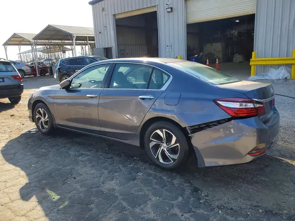 1HGCR2F39HA096816 2017 HONDA ACCORD - Image 2