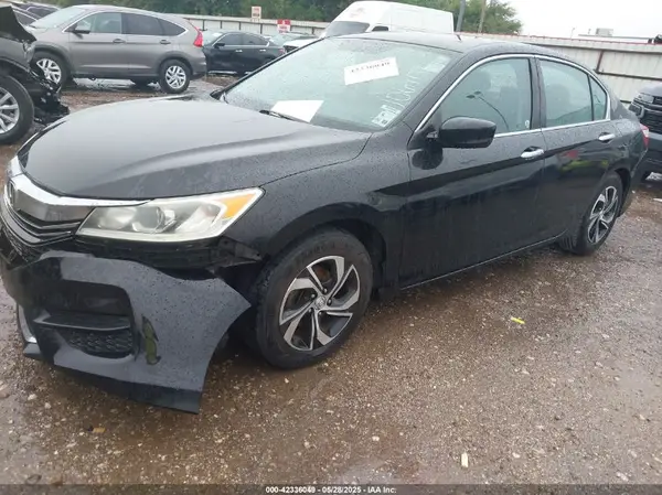 1HGCR2F39HA106101 2017 HONDA ACCORD - Image 2