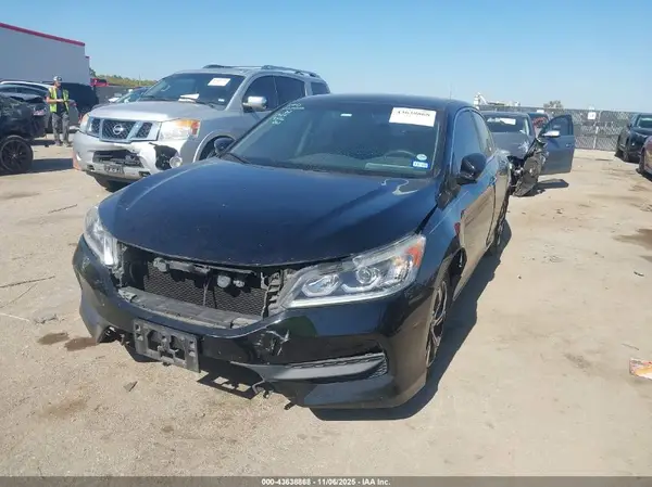 1HGCR2F39HA109516 2017 HONDA ACCORD - Image 2