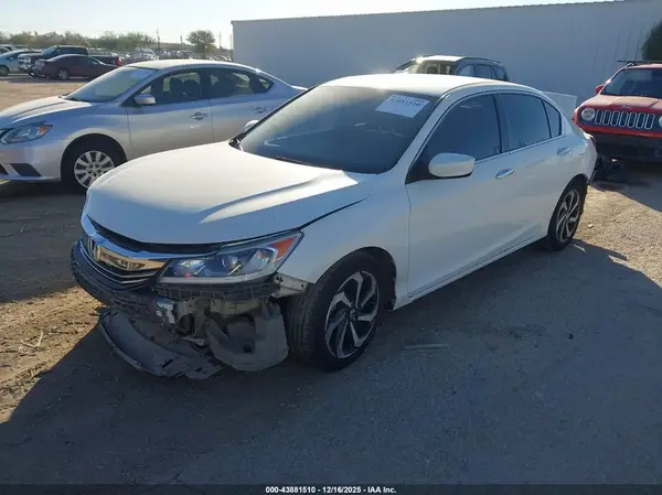 1HGCR2F39HA116868 2017 HONDA ACCORD - Image 2