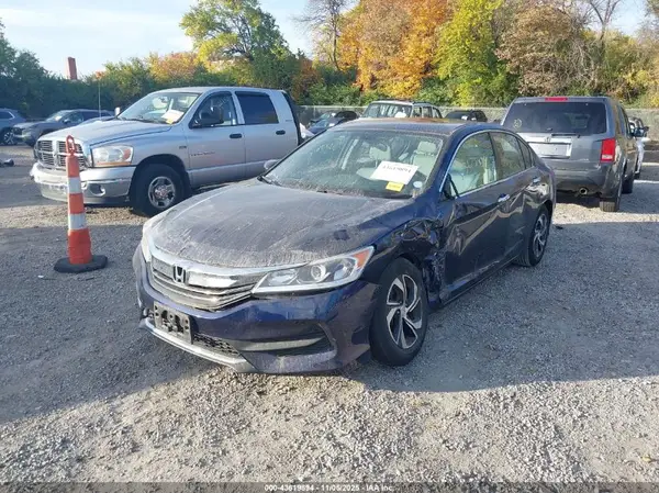 1HGCR2F39HA173202 2017 HONDA ACCORD - Image 2