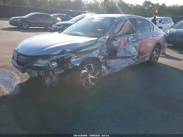 1HGCR2F39HA175998 2017 HONDA ACCORD - Image 2
