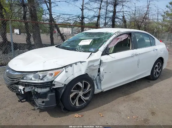 1HGCR2F39HA190887 2017 HONDA ACCORD - Image 2