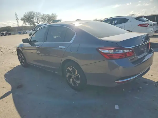 1HGCR2F39HA192252 2017 HONDA ACCORD - Image 2