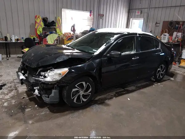 1HGCR2F39HA195989 2017 HONDA ACCORD - Image 2
