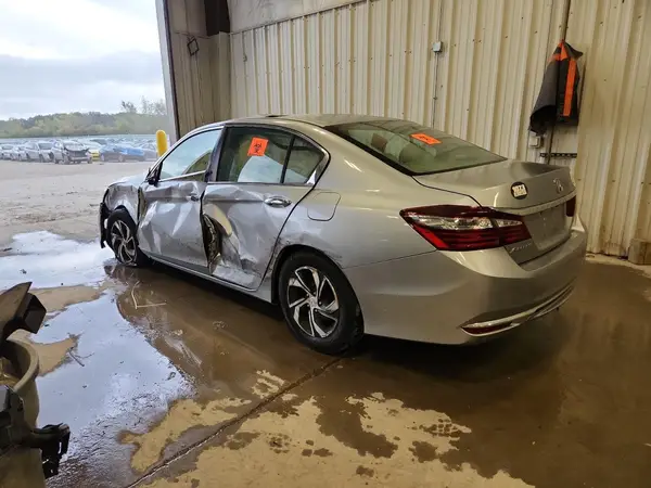 1HGCR2F39HA207915 2017 HONDA ACCORD - Image 2