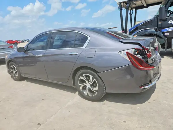 1HGCR2F39HA216467 2017 HONDA ACCORD - Image 2
