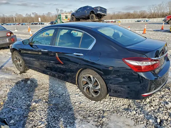 1HGCR2F39HA258458 2017 HONDA ACCORD - Image 2