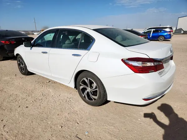 1HGCR2F39HA263773 2017 HONDA ACCORD - Image 2
