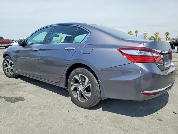 1HGCR2F39HA266785 2017 HONDA ACCORD - Image 2