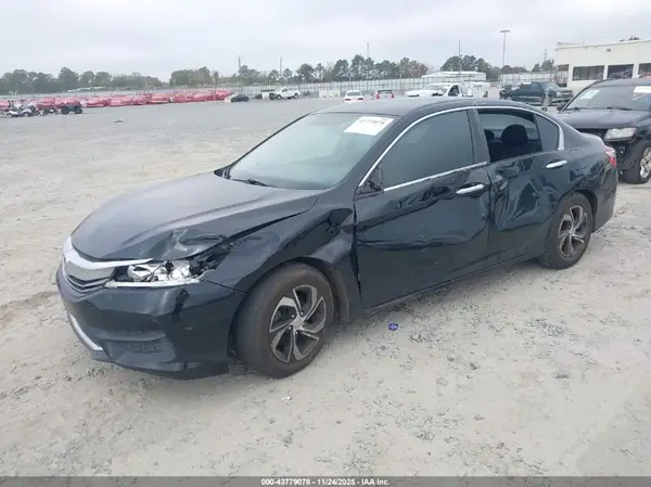 1HGCR2F39HA279374 2017 HONDA ACCORD - Image 2