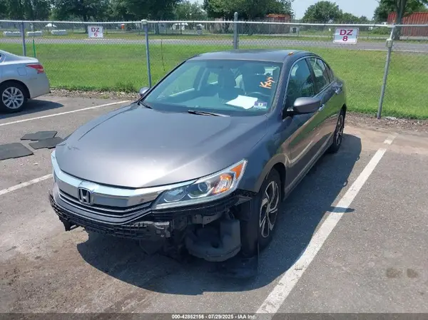 1HGCR2F39HA288124 2017 HONDA ACCORD - Image 2